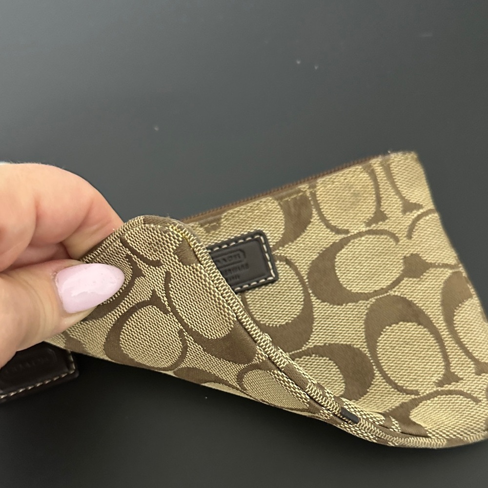 Coach Signature Brown and Tan Wristlet with Coach Hang Tag.Small. EUC - Picture 9 of 14